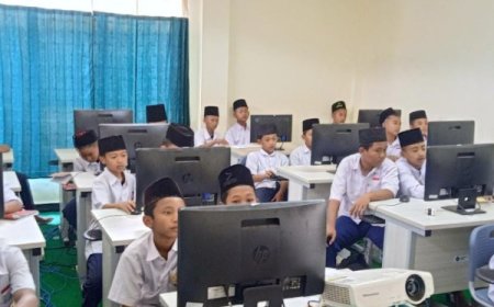 EKSTRAKURIKULER KOMPUTER MTs DARUSSA’ADAH