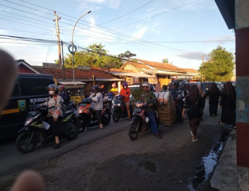 DEWAN KERJA PRAMUKA MTs DARUSSA’ADAH GELAR BAGI TAKJIL DAN BUKA BERSAMA